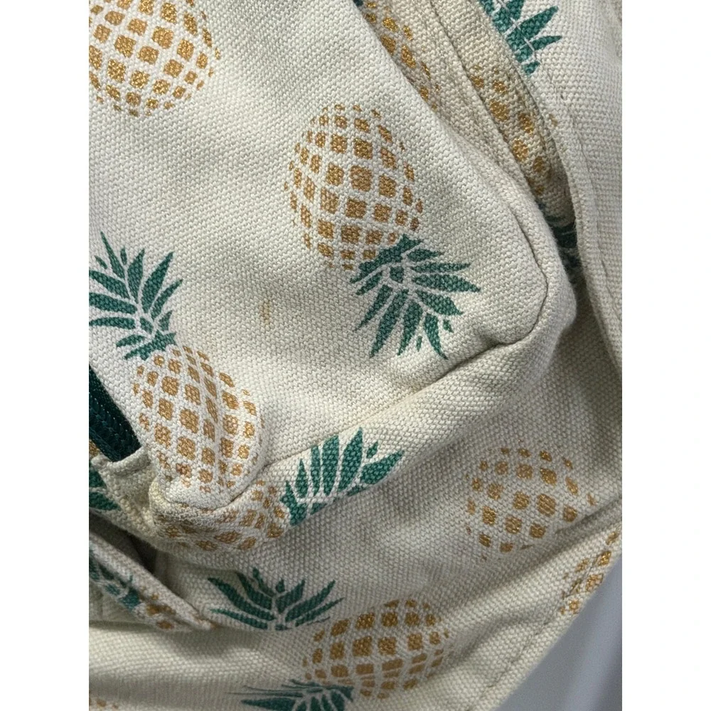 KAVU Rope Bag Sling Backpack Women OS Cream Pineapple Good Canvas Crossbody
